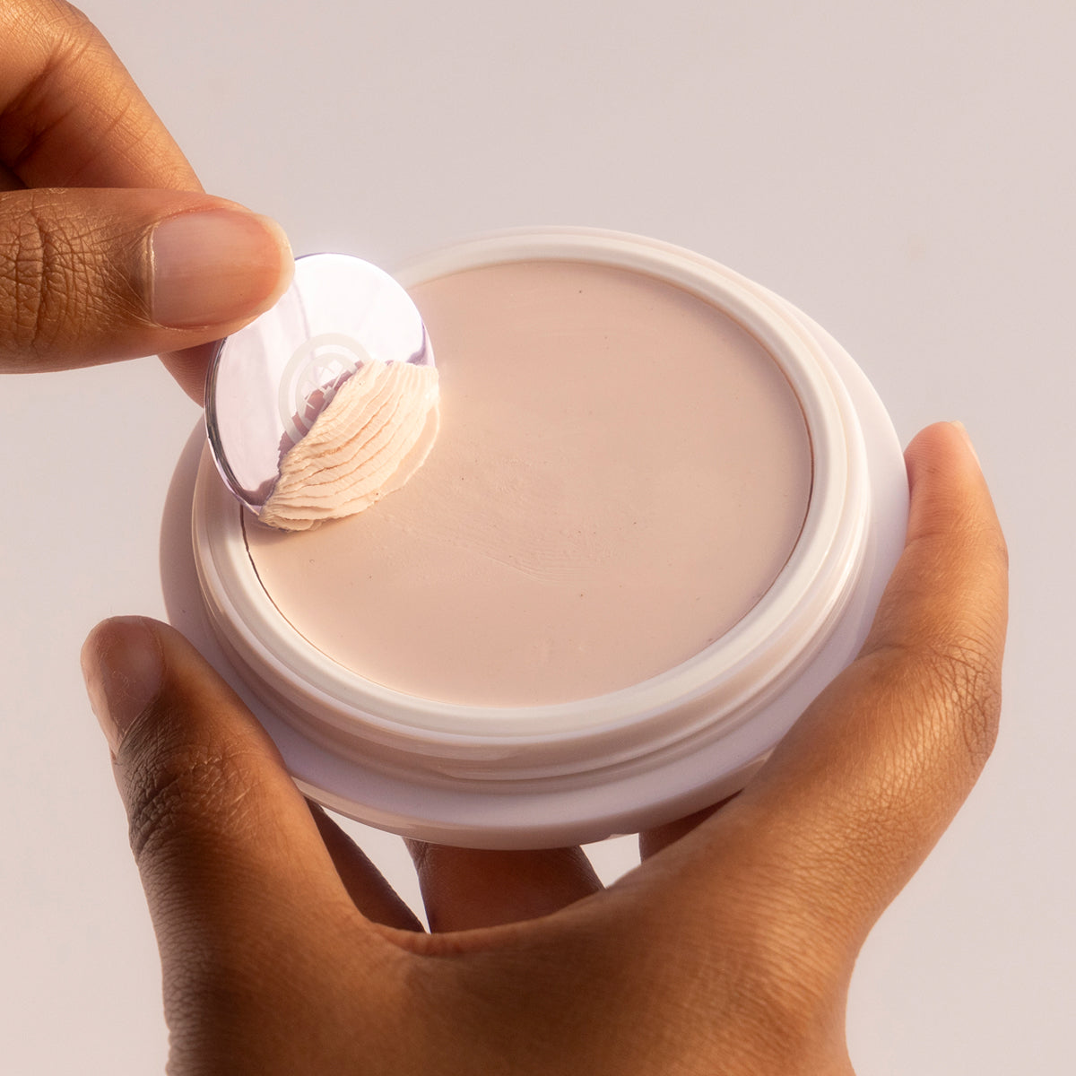 The Silk Canvas Gentle Face Primer for Daily Care